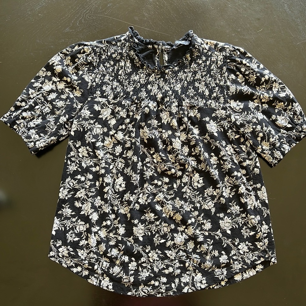 Lucky Brand black and white floral blouse, size XS